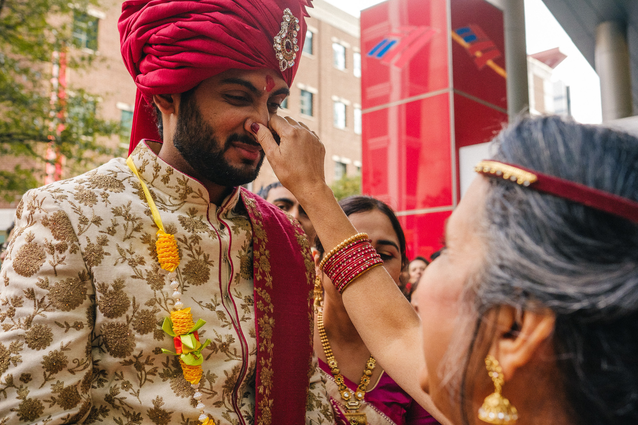 053_charlotte_jw_marriott_indian_wedding_photographer.jpg