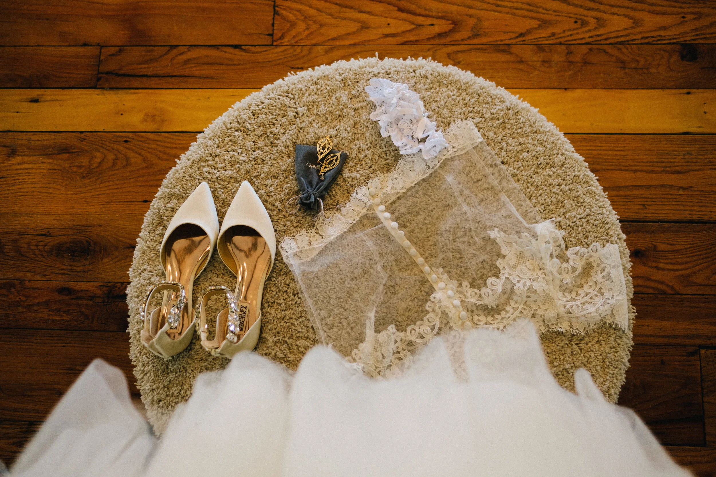 Nashville_Wedding_Photography_Mint_Springs_08.jpg