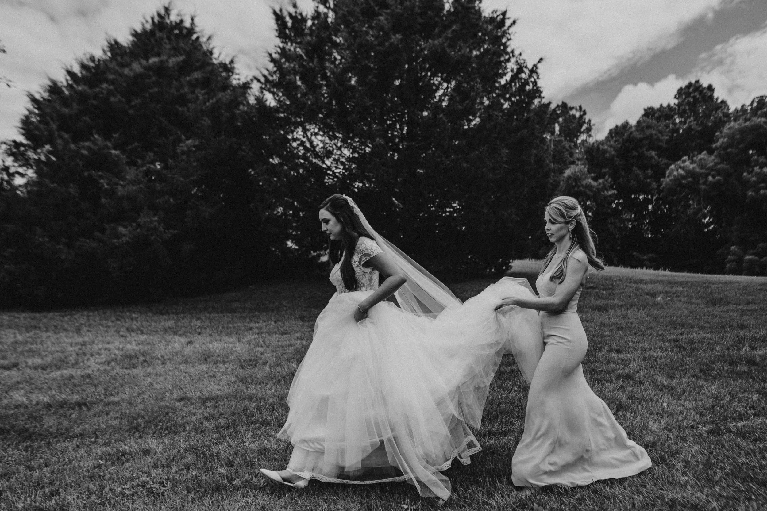 Nashville_Wedding_Photography_Mint_Springs_23.jpg