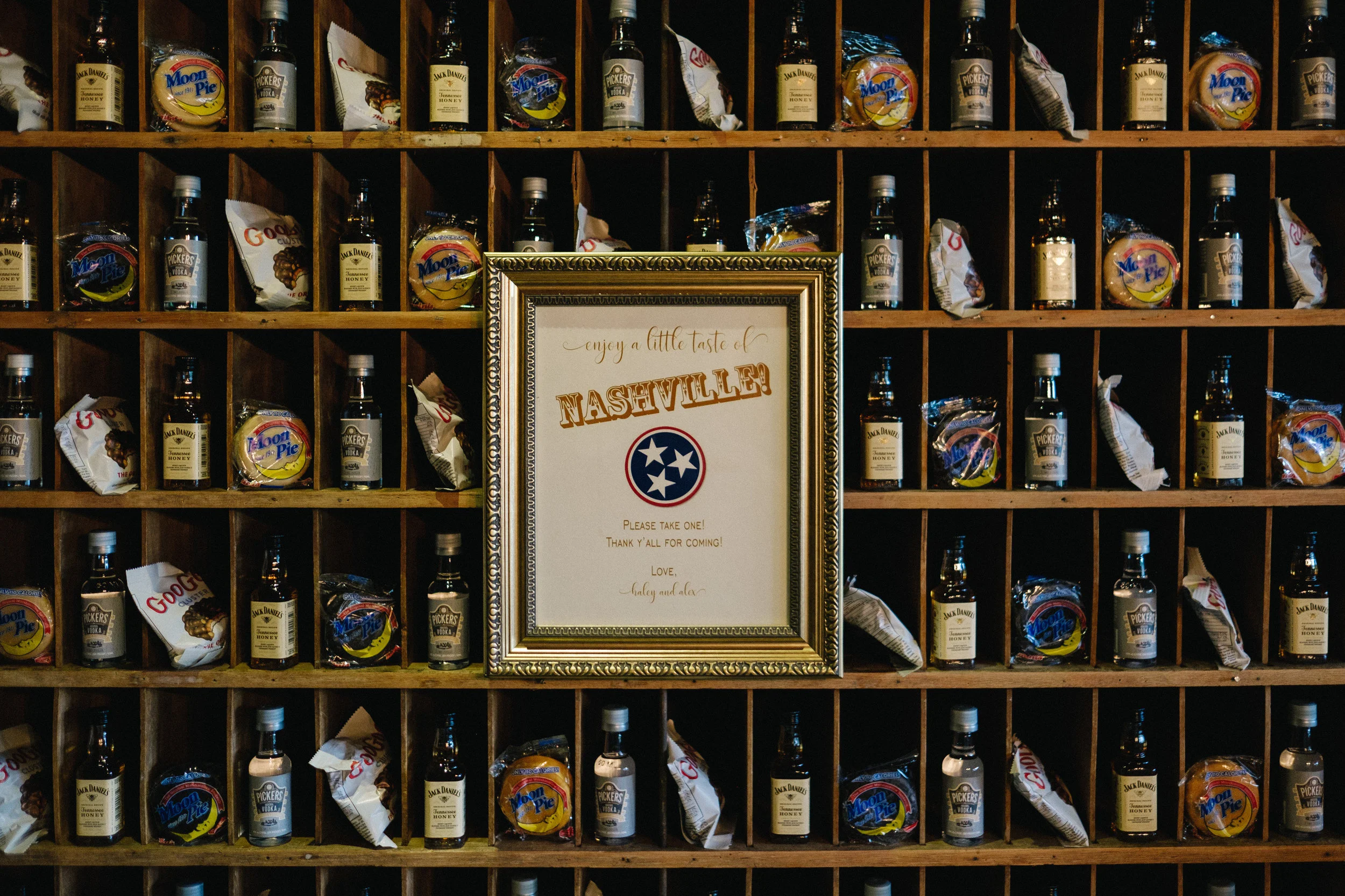 Nashville_Wedding_Photography_Mint_Springs_01.jpg