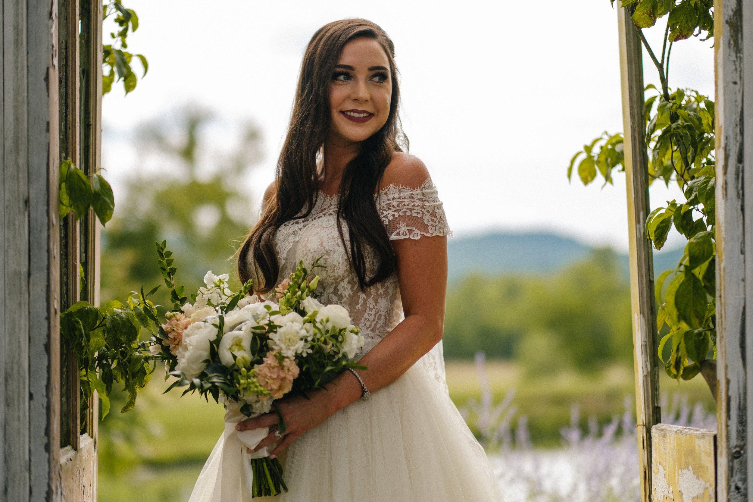 Nashville_Wedding_Photography_Mint_Springs_37.jpg