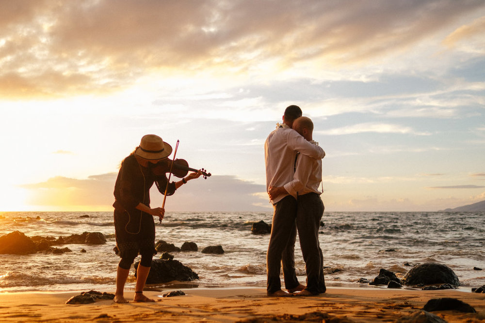 Same_Sex_Maui_Hawaii_Destination_Wedding_370.jpg