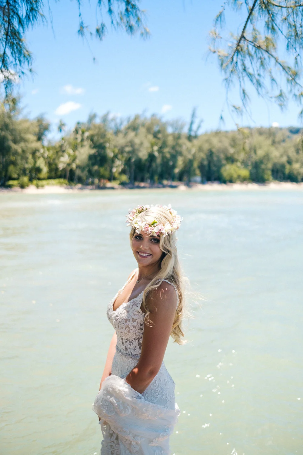 Honolulu_Hawaii_Elopement_Wedding_09.jpg
