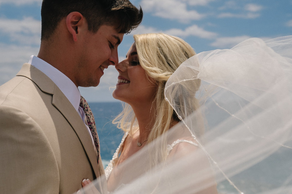 Honolulu_Hawaii_Elopement_Wedding_19.jpg