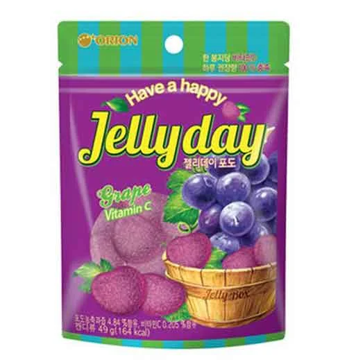 My Top Korean Convenience Store Finds! Snacks, Drinks, Coffee, and