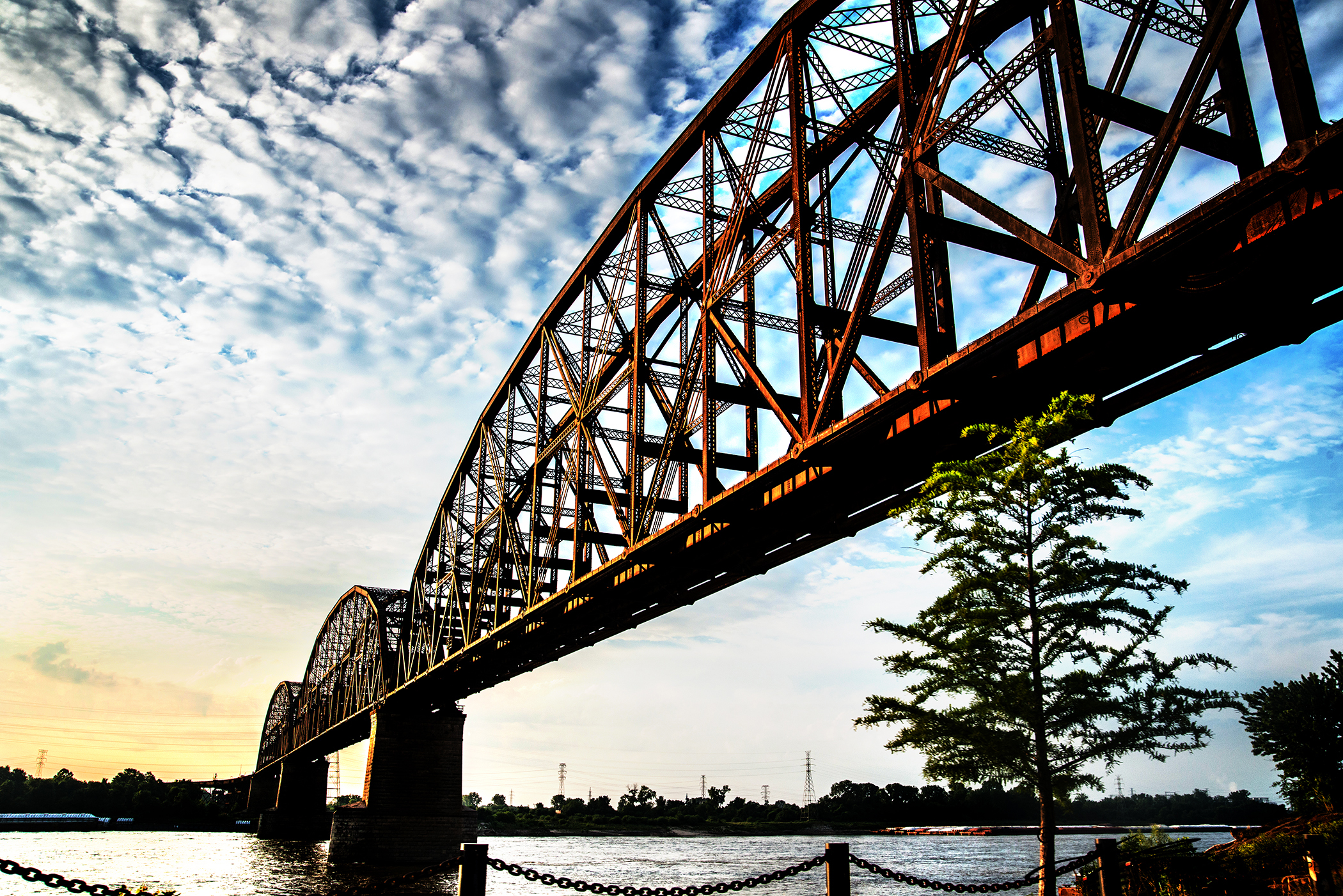 StLouis_MO_Merchant bridge_LacledesLanding_travel_Travelphotography_jbogerphotography (1).jpg