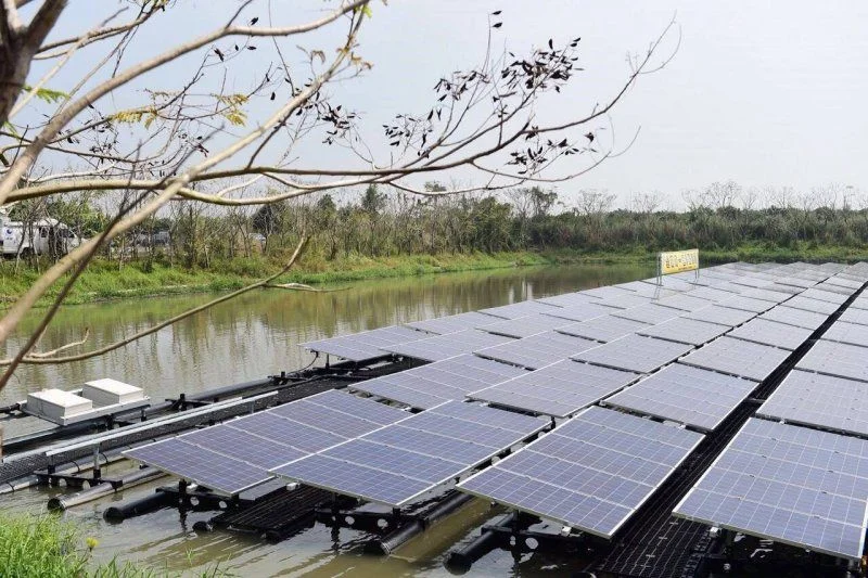 solar on water.jpg