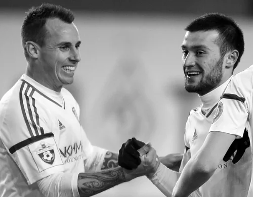Luke+Wilkshire+Magomed+Mitrishev+Dinamo+Moscow+HXwBHvac7KSl.jpg