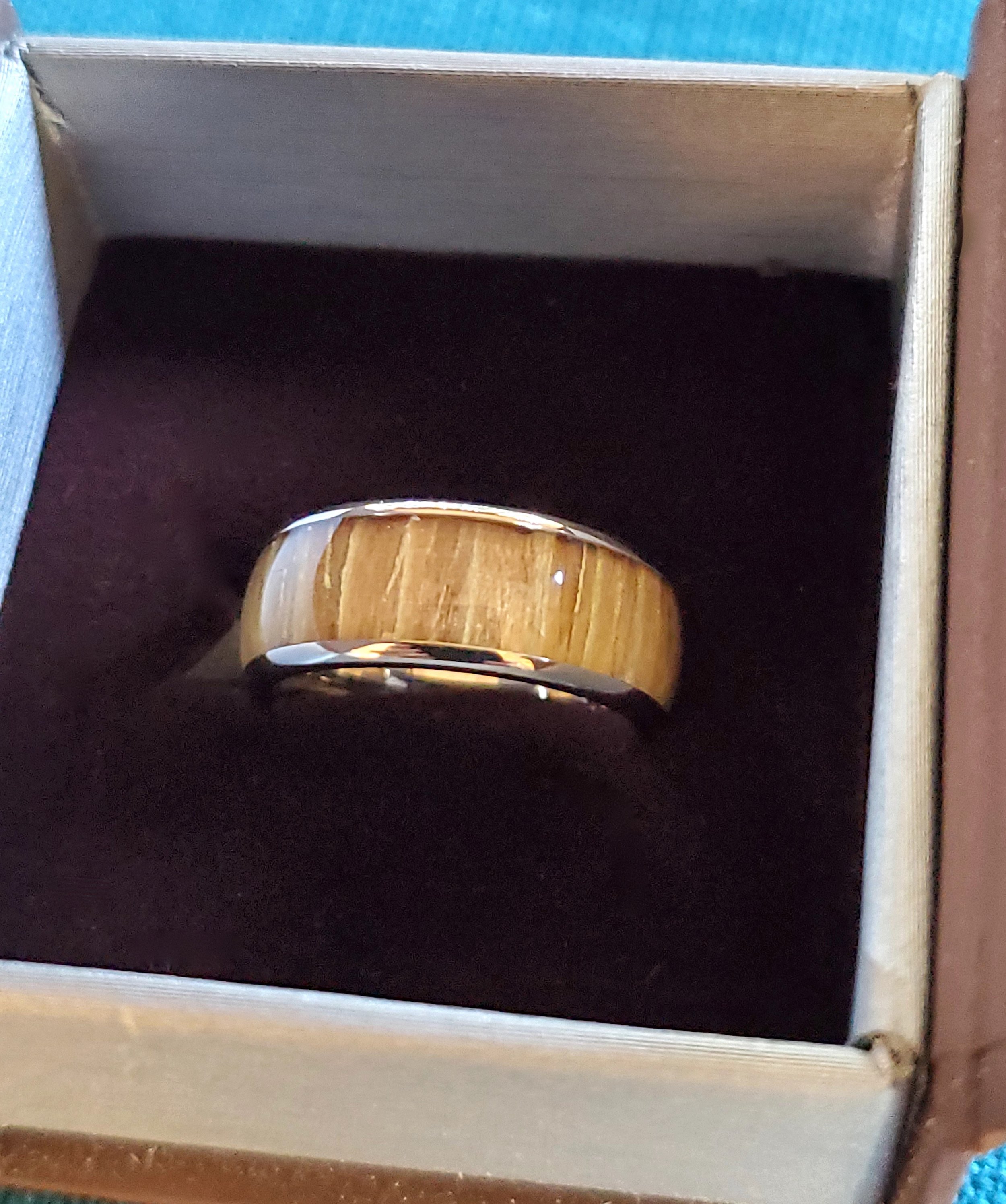 TitaniumKoaWoodInlayRingBOXCu.jpg