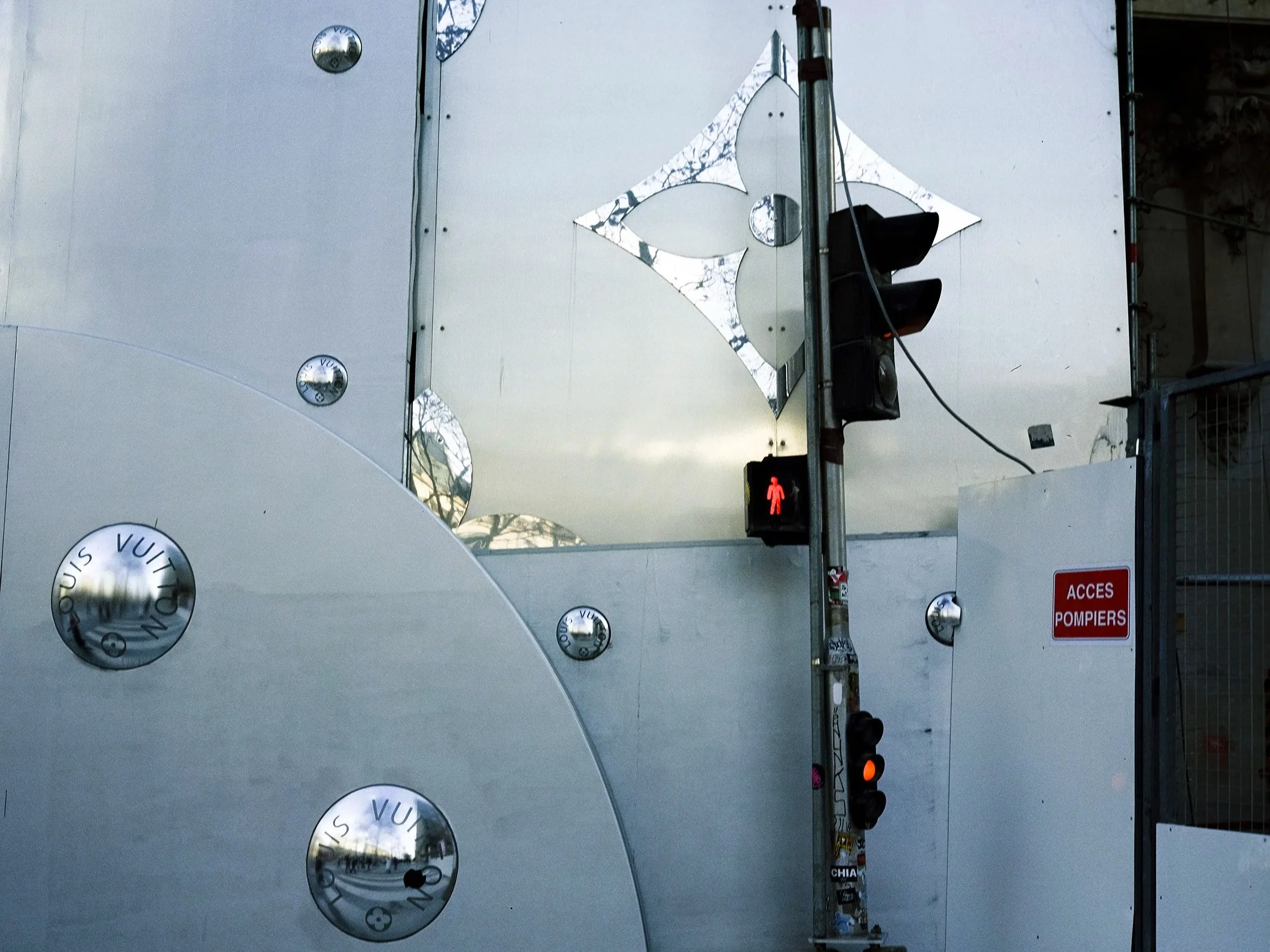    #32 Paris,  2026                            ‍                                                                             C-print, 20.3 × 25.4 cm  From the series  Symphonie der Städte  (2025– ) 