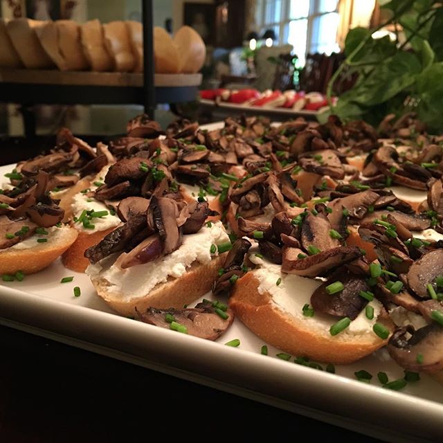 LUXE Catering Tallahassee Florida Mushroom Crostini