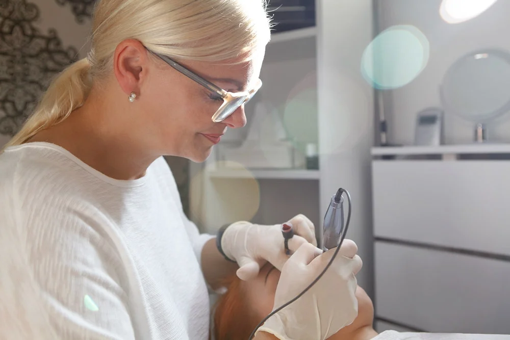 garzareck_cosmetics_permanentmakeup_web04.jpg