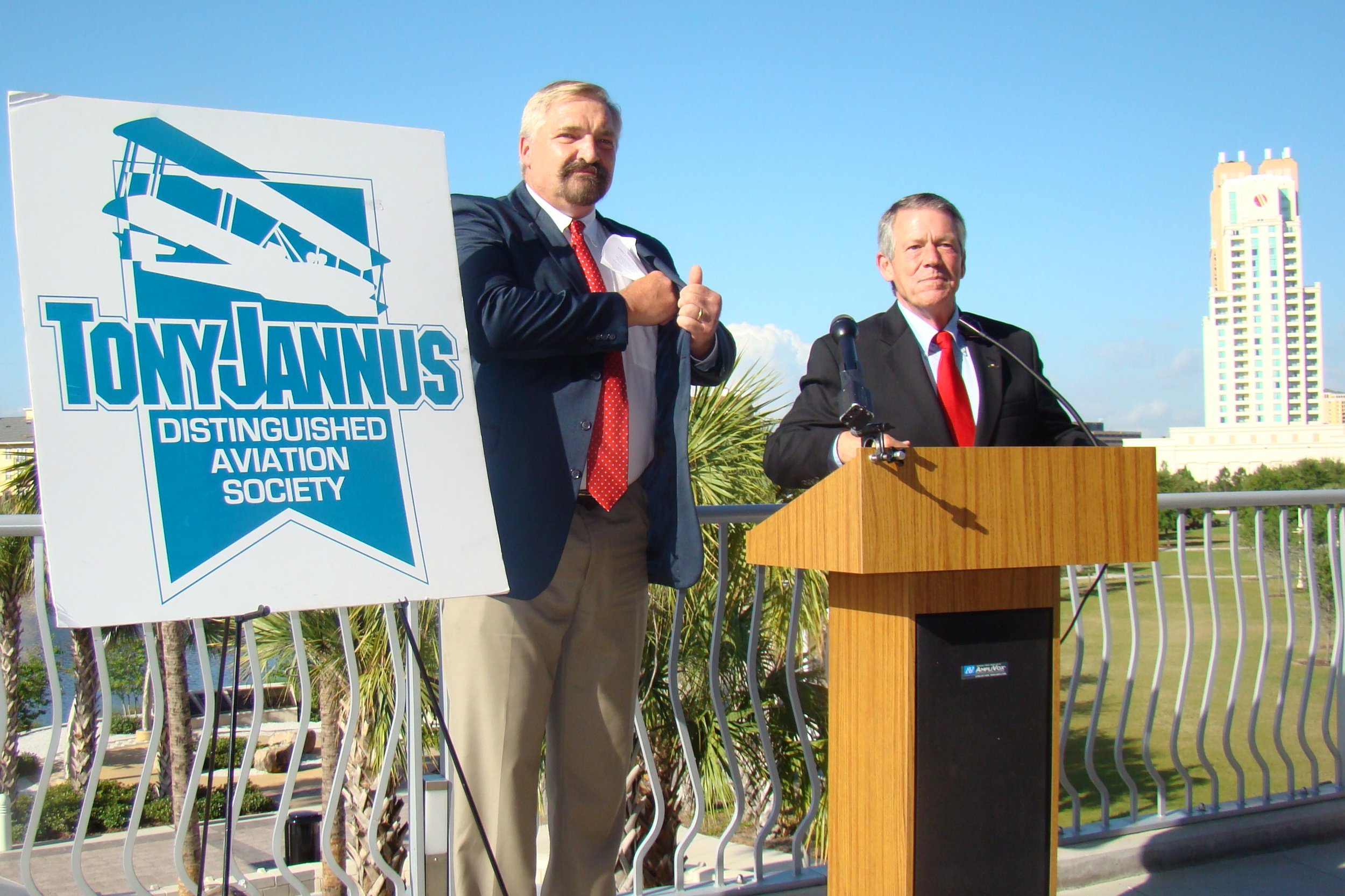 Co-Chairs Joh  Dahl & Frank Robertson, 13 Apr '11.JPG