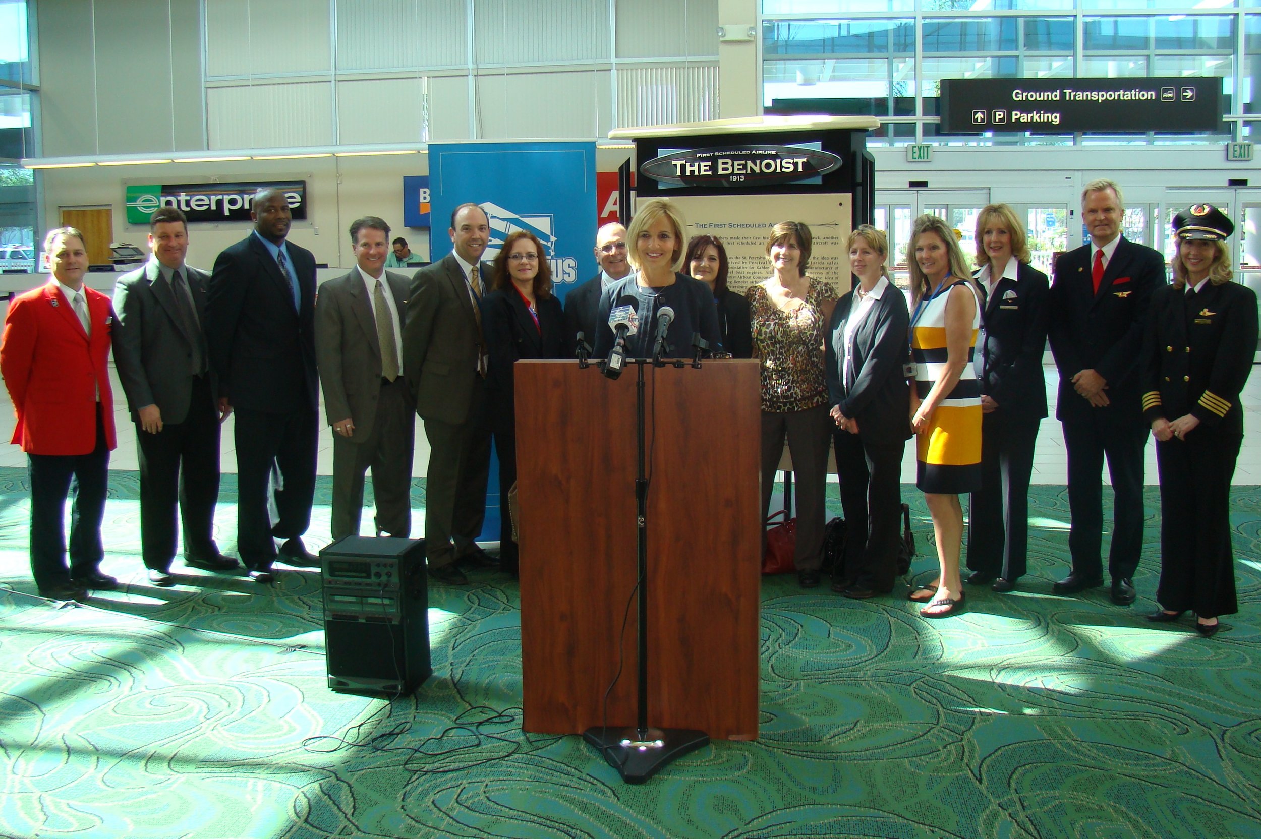 Allison Ausband & Delta Air Line Associates @ PIE Press Conference - 1, 24 Apr '13.JPG