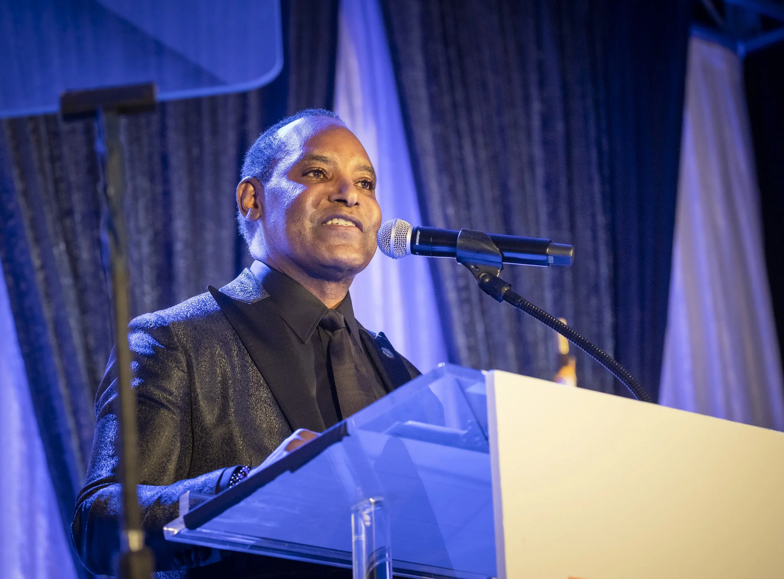 CDR_11132025_1072_TonyJannusGala.jpg