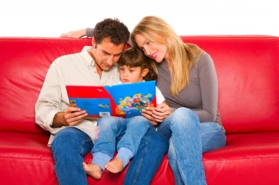 El fomento a la lectura en la familia es una actividad integradora y formadora que a la vez mejora las habilidades comunicativas entre sus miembros
