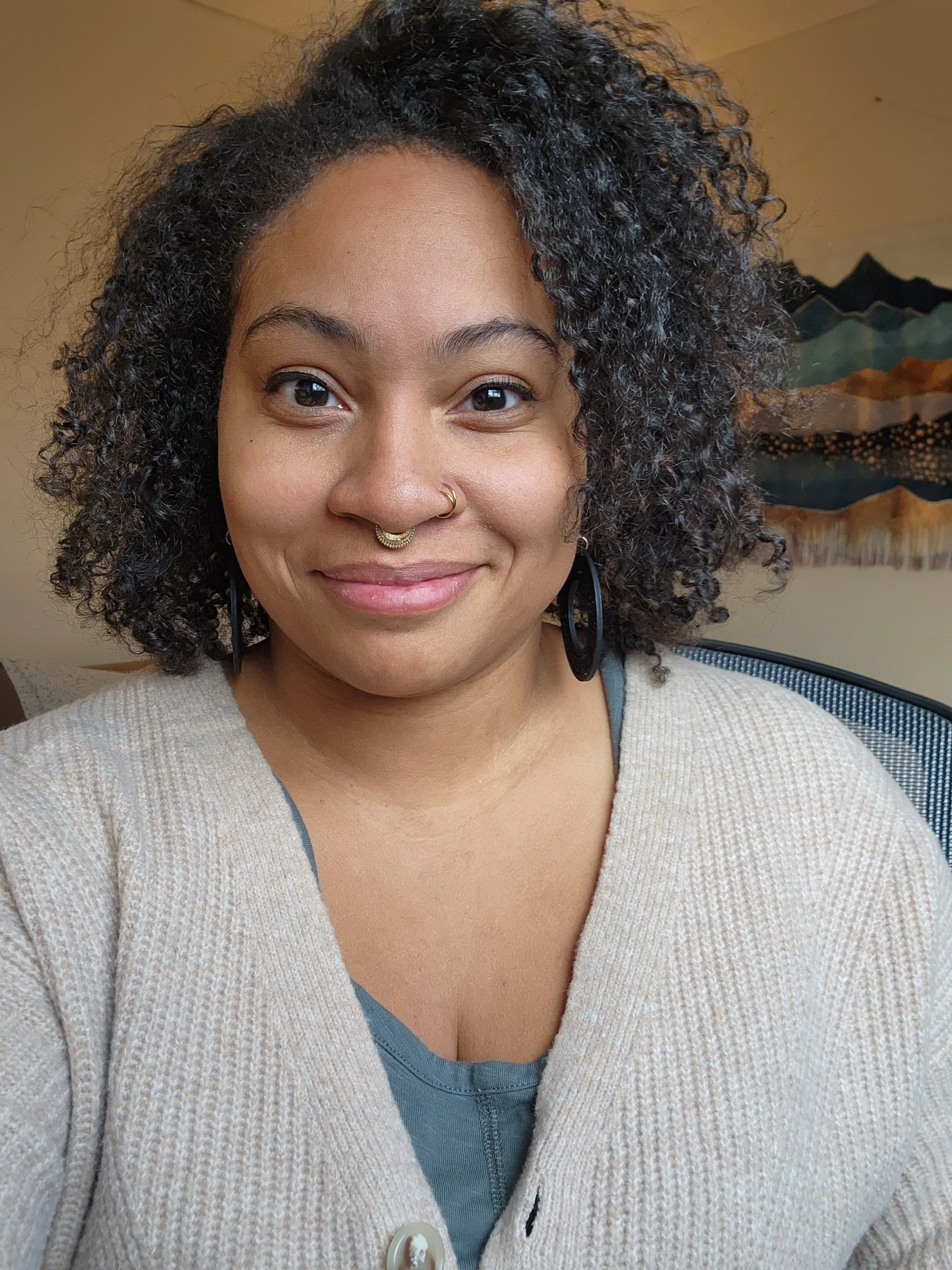 Dr. Chloe Wright, PhD, Licensed psychologist (she/they)