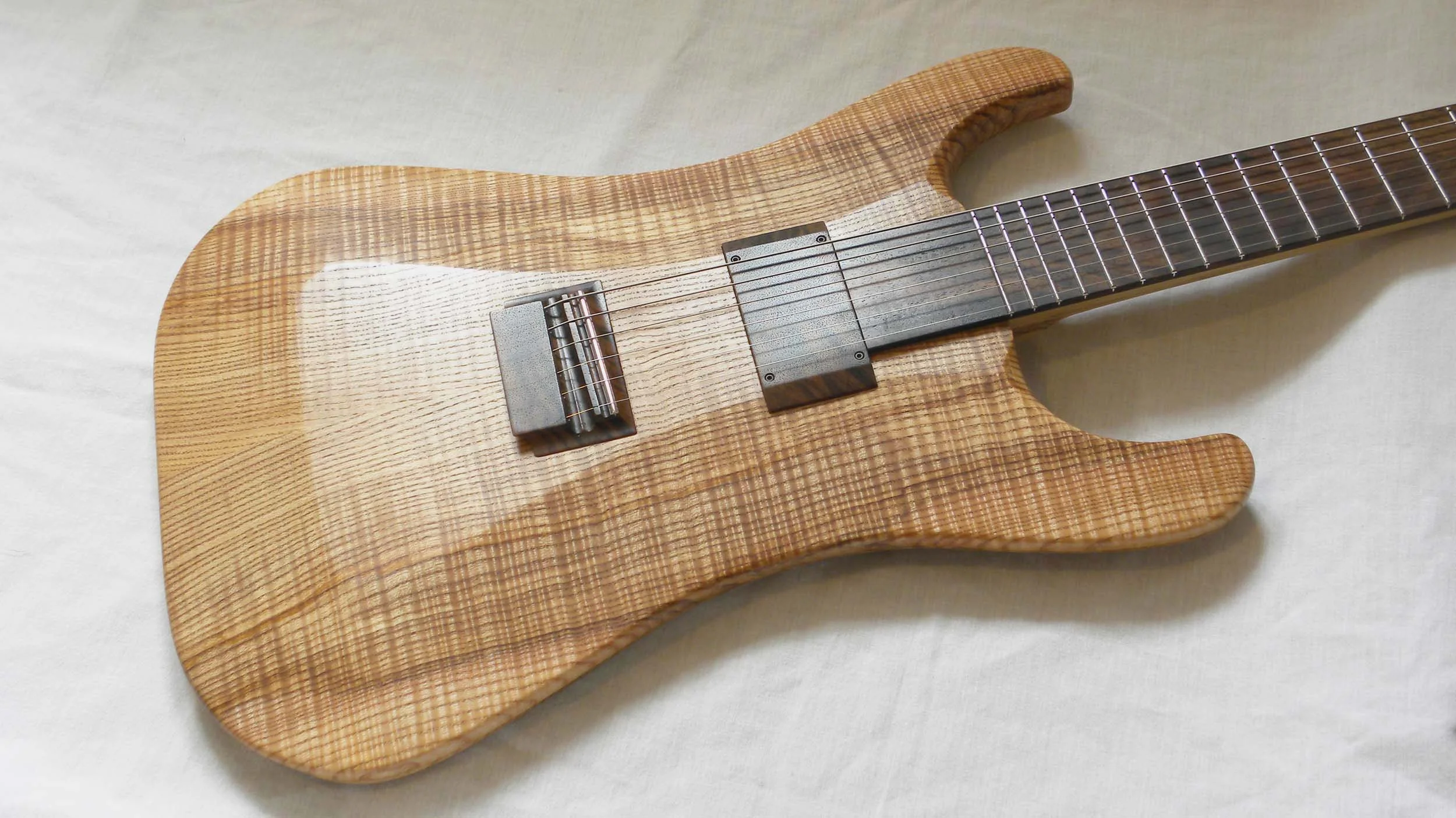 DSCN2908 halflightguitars 2500w - Copy copy.jpg