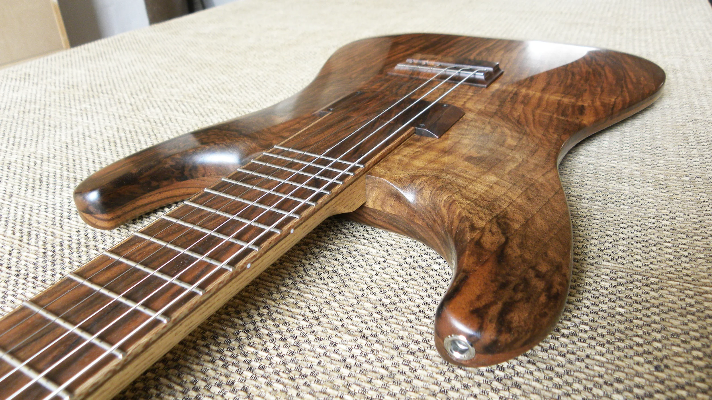 Halflight Guitars 'Naiad' English Walnut 2017 neck angle w.jpg