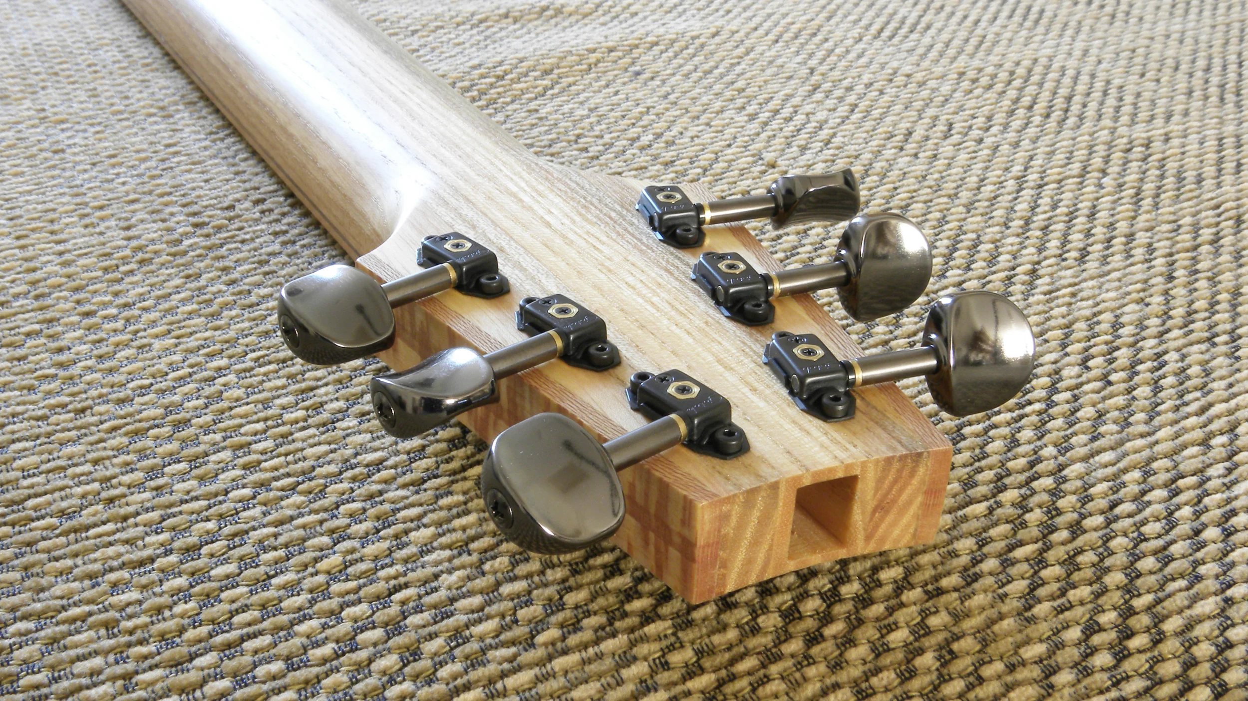 Halflight Guitars 'Naiad' English Lacewood 2017 Headstock back w.jpg