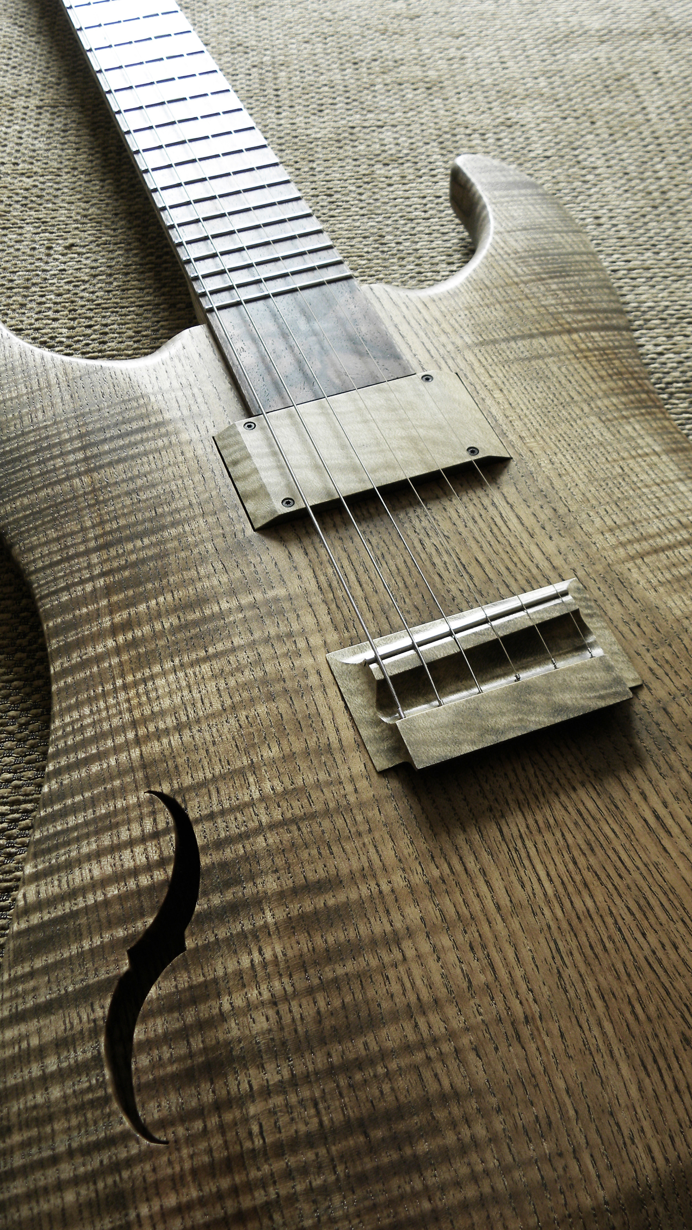 Halflight Guitars Naiad Hollow 2018 Rippled Ash Holly Walnut body angle detail w.jpg