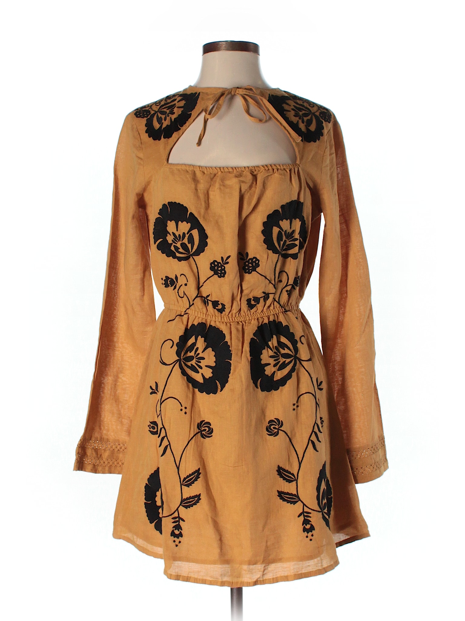 Tularosa Dress-min.jpg