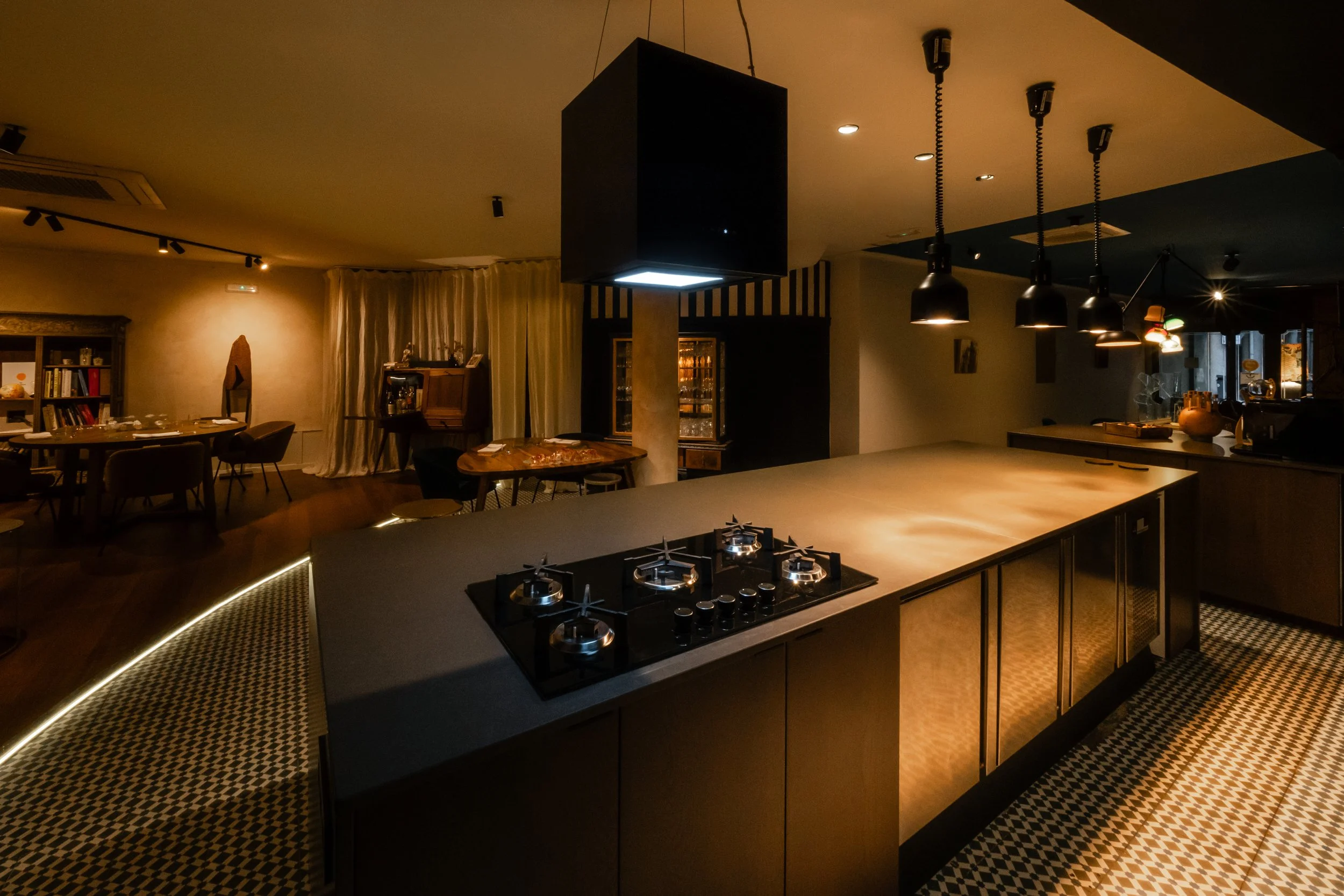 ECLECTIC, ivi franco 1.jpg