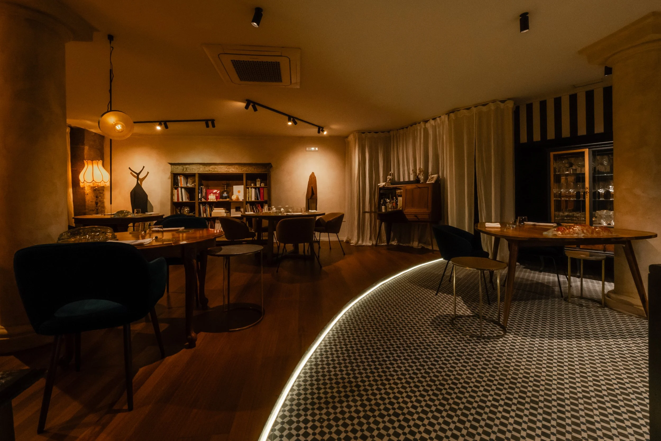 ECLECTIC, ivi franco-3.jpg