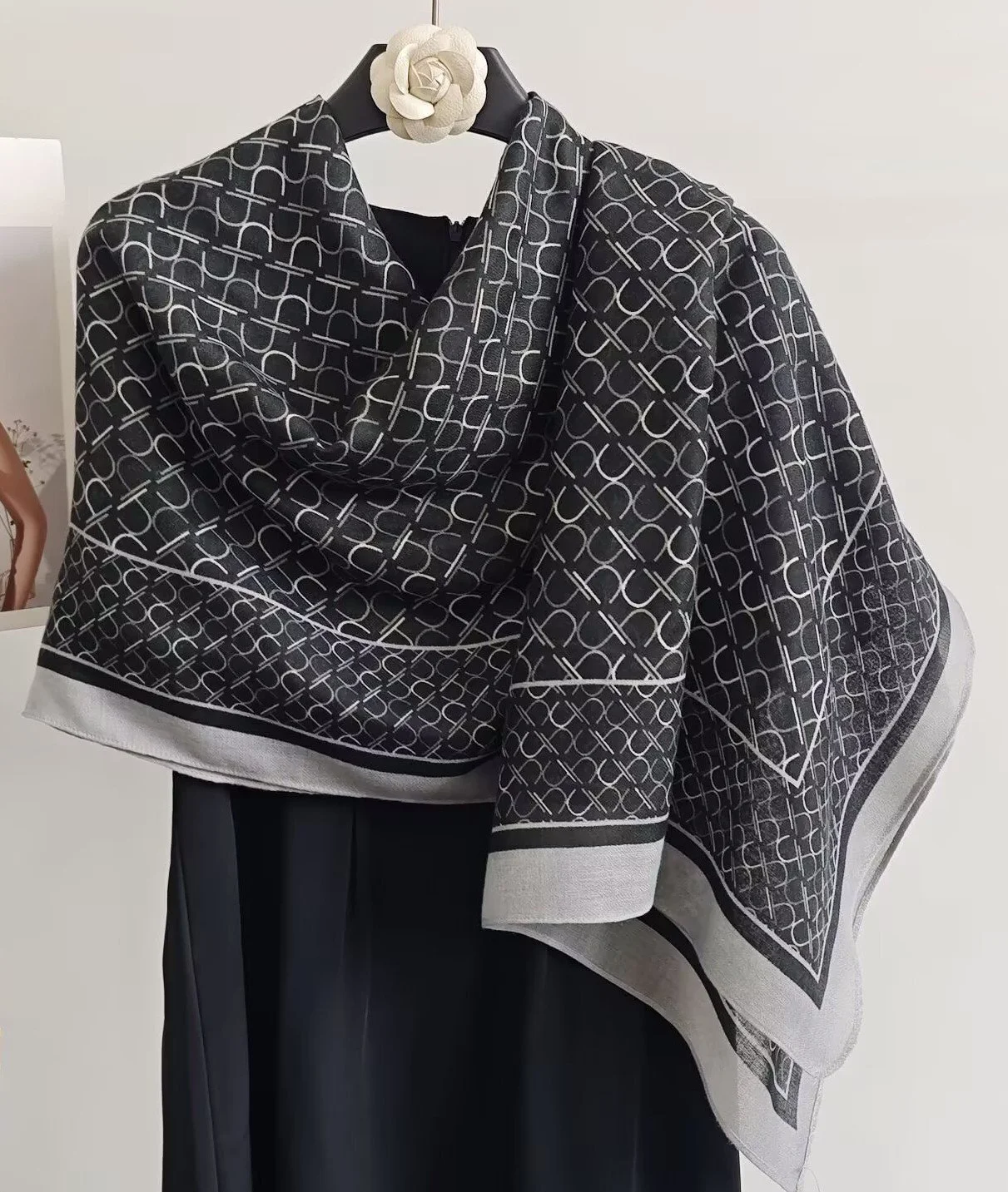 Black / Gray Scarf – Geometric Collection