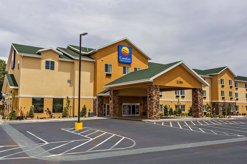 Vernal Utah - 94 rooms.jpg