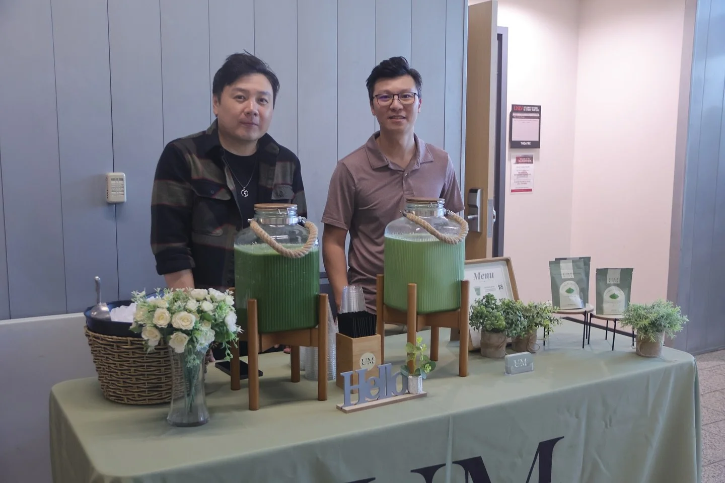 🌟 A huge thank you to @urban.matcha for keeping us energized throughout the Social Media X Marketing Pro Conference! 🍵✨
We also want to give a special shoutout to our incredible sponsors for making this event possible: @qlifemedia @howard.injury.l