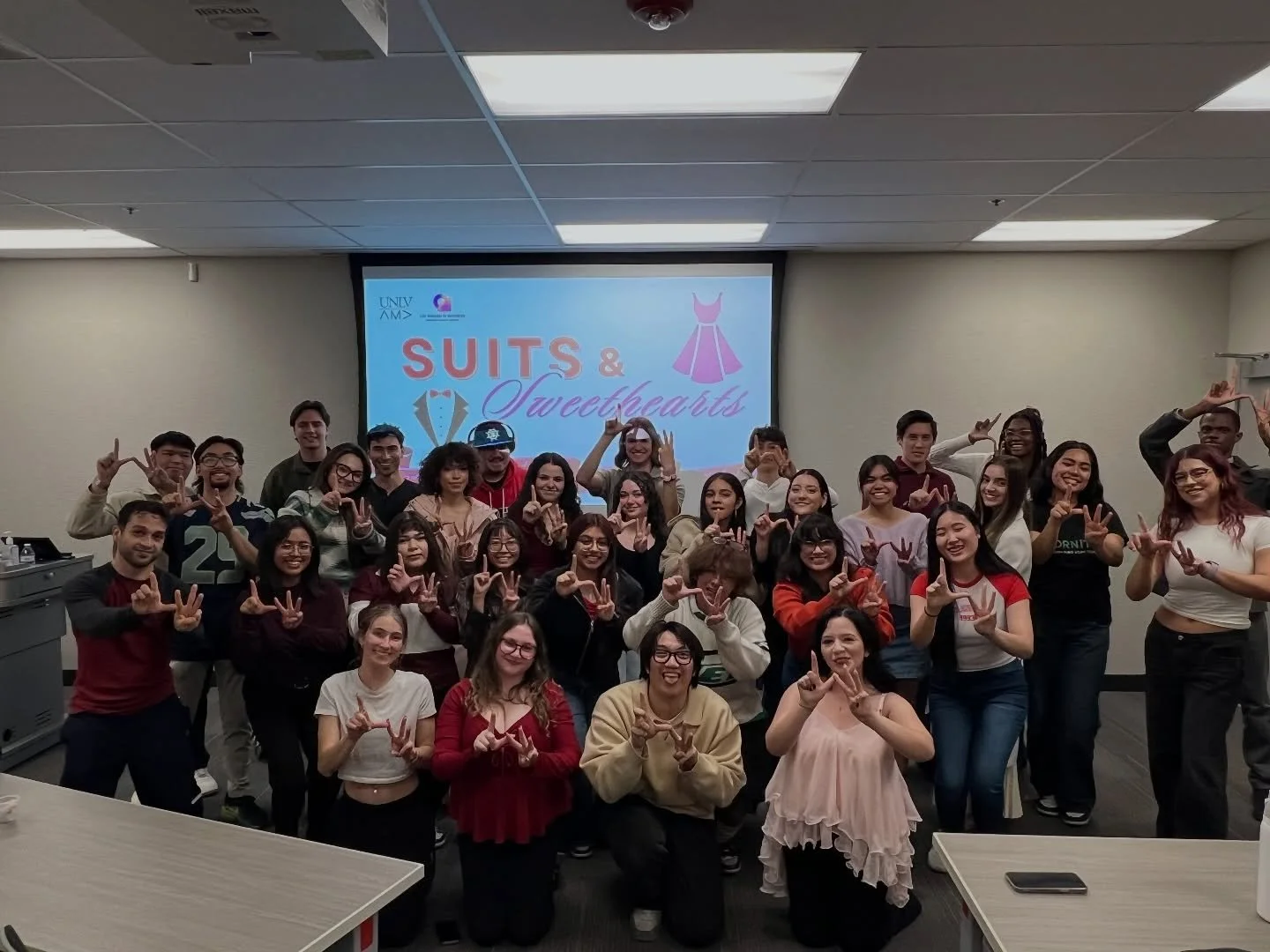 ✨We recently had our Suits and Sweethearts event with Lee Women in Business! 🤝

This collaborative event saw students from both organizations engage in fun activities while learning how they can be involved on campus and elevate their careers. ❤️💼
