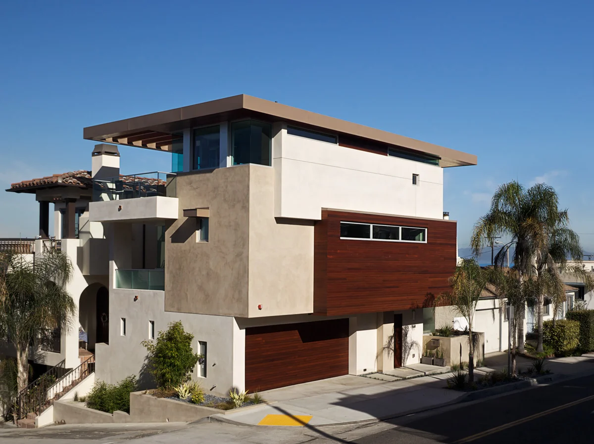 Kaminski_Exterior 90116.jpg