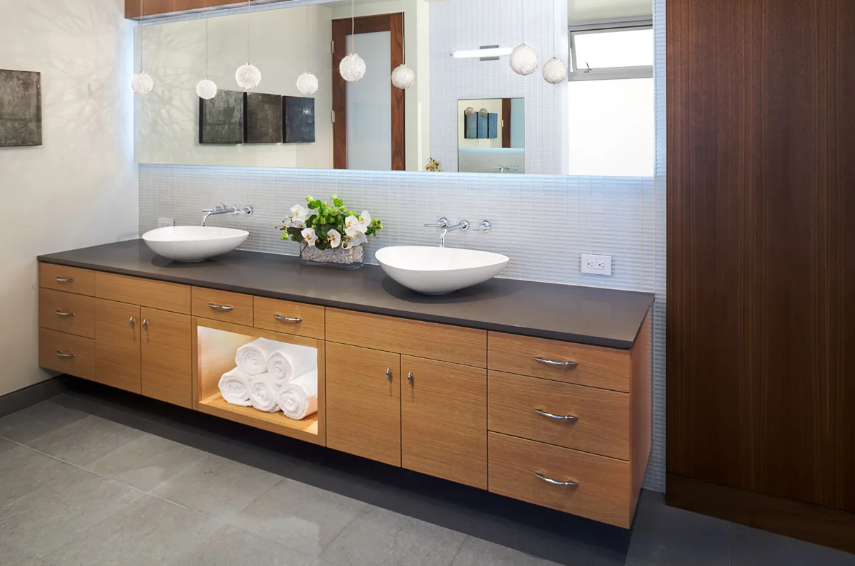 Kaminski_Interior 90404.jpg