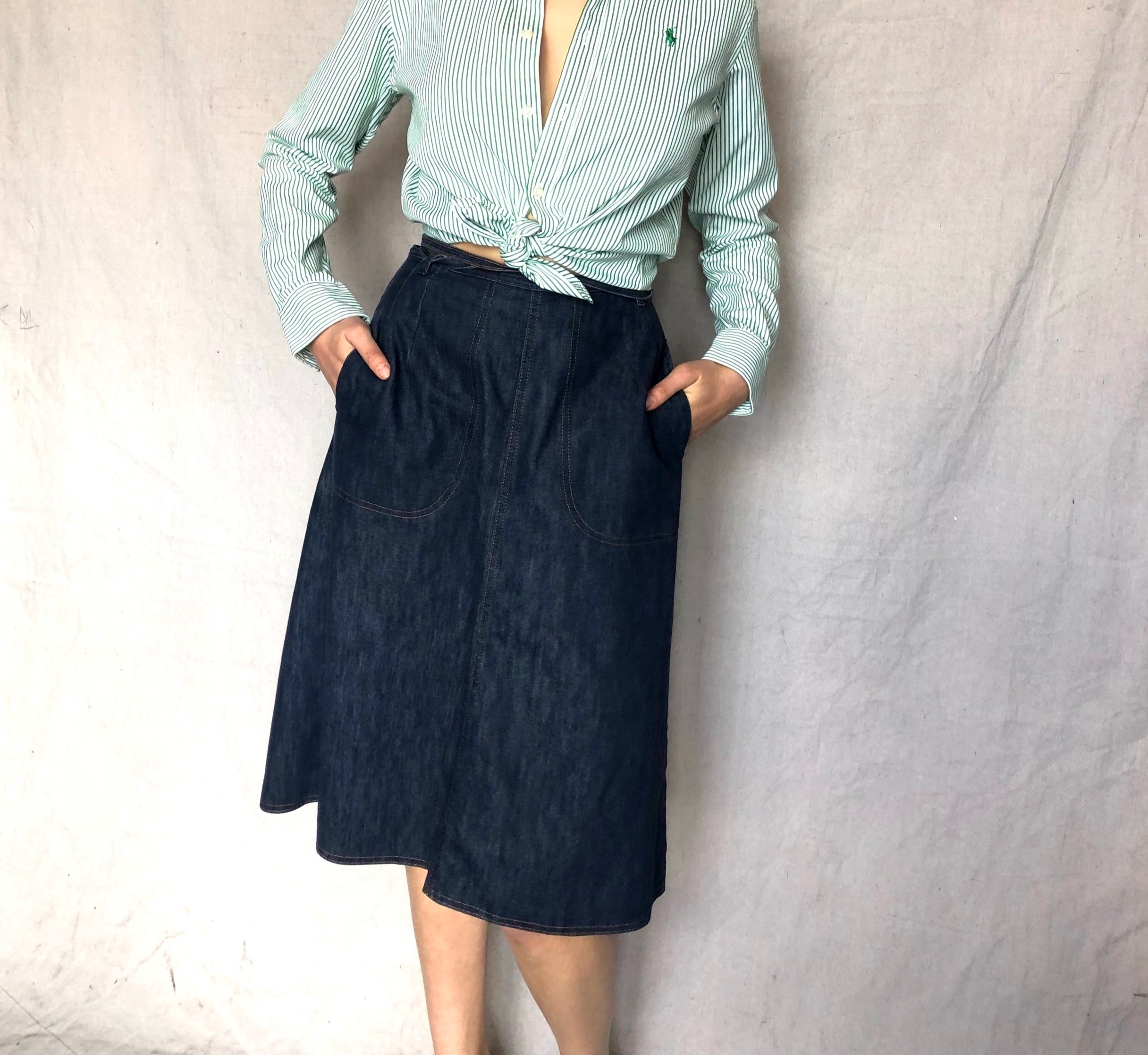 70s denim wrap skirt / high waist a line skirt with pockets