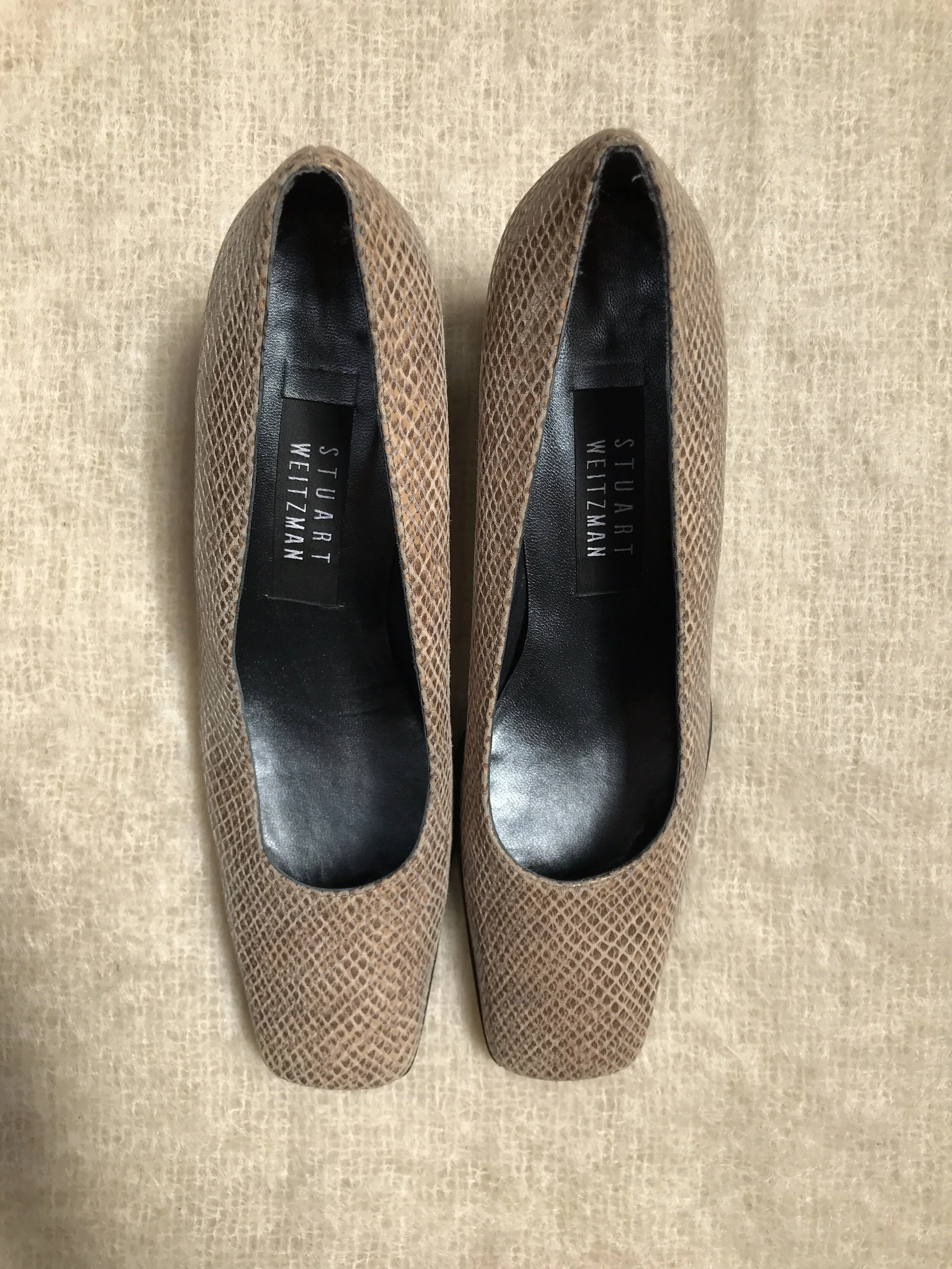 snakeskin pumps block heel