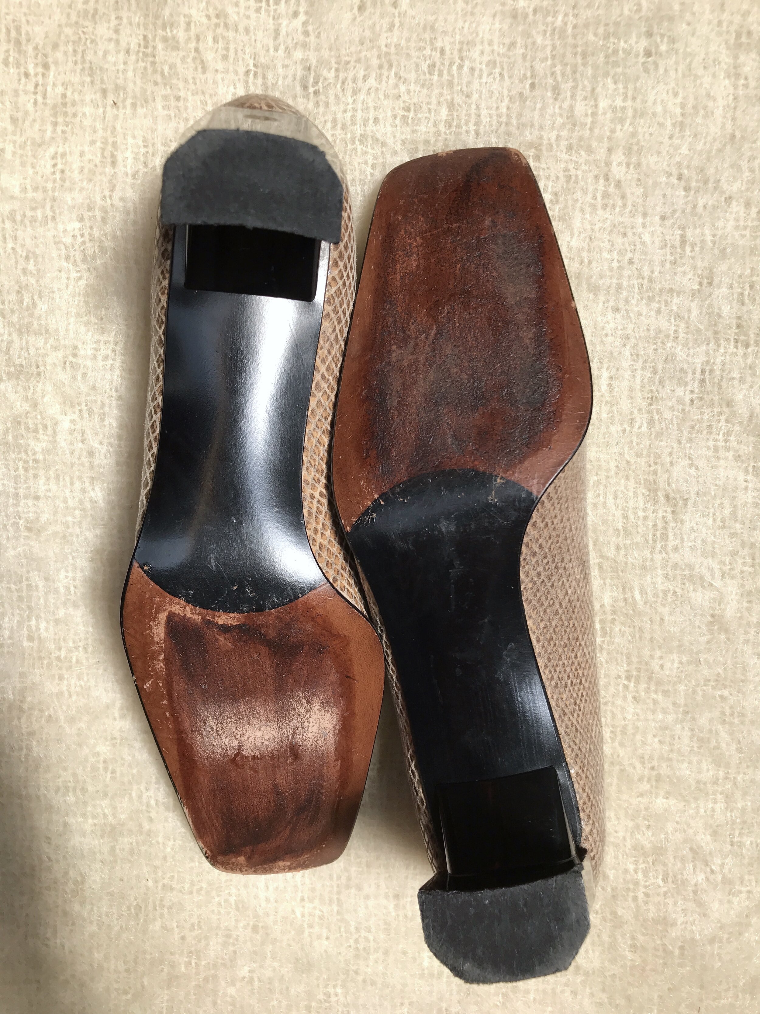 vintage Stuart Weitzman snakeskin pumps 
