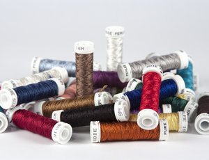 Soie Perlée 277 silk embroidery thread