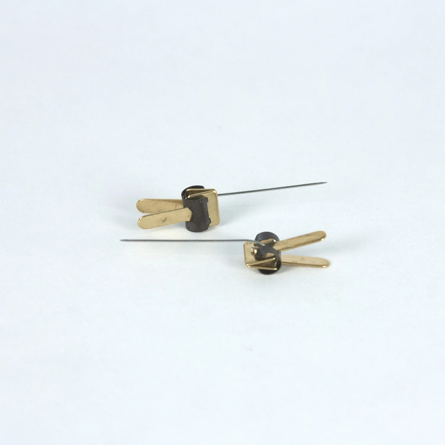 clip_pins.jpg