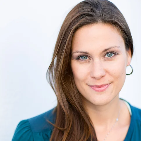 Nicole L. Schmitz