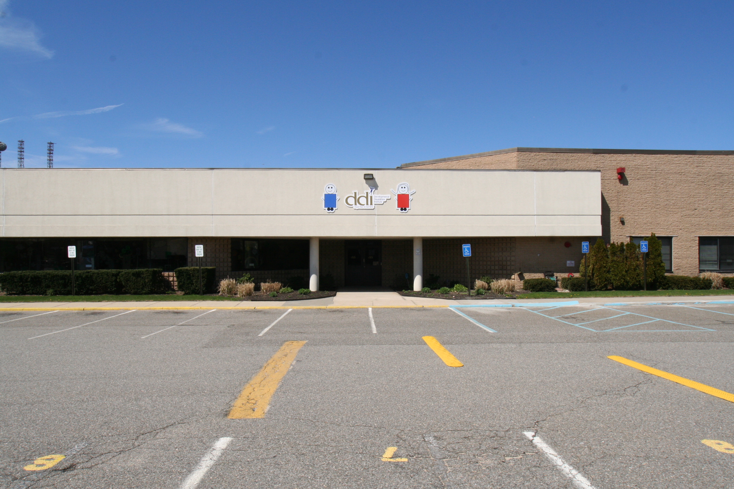 90 Air Park Drive, Ronkonkoma