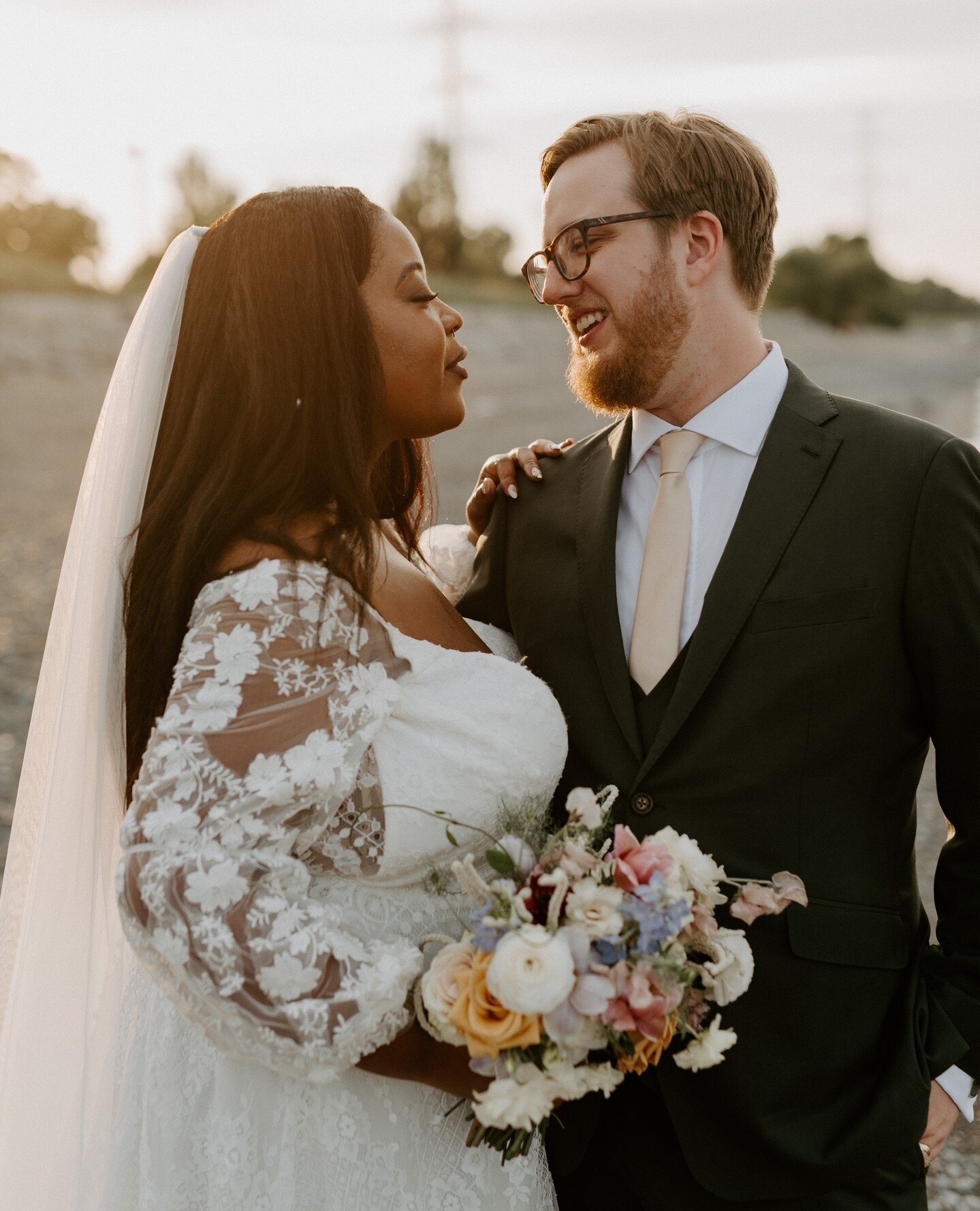 Something about the golden hour glow that just makes me swoon. A tip for couples out there, make sure to slip away with your photographer and get that golden hour shot - it's a stunner, I mean look at them!⁠
.⁠
.⁠
.⁠
.⁠
.⁠
.⁠
.⁠
⁠
#couplegoals #bride