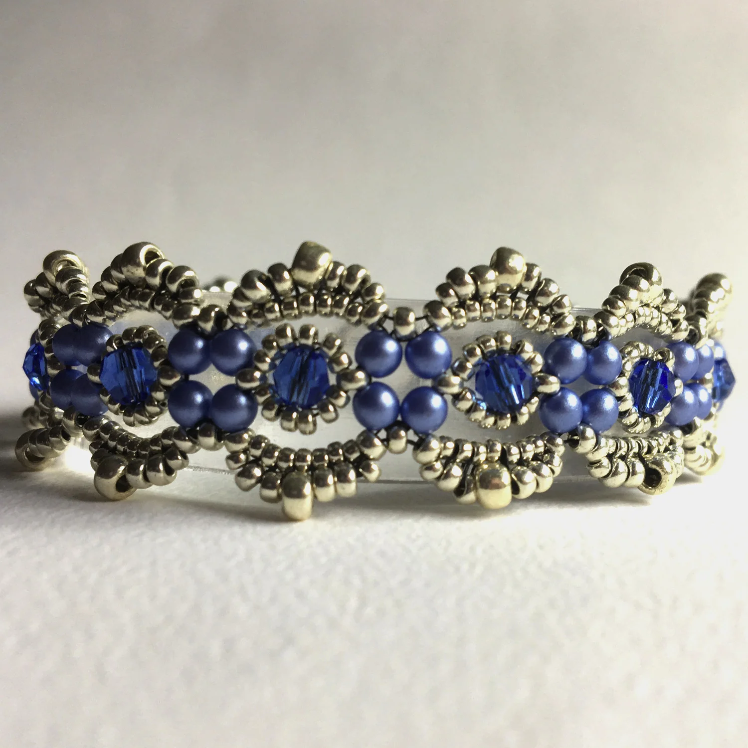 scalloped-lace-bracelet.jpg
