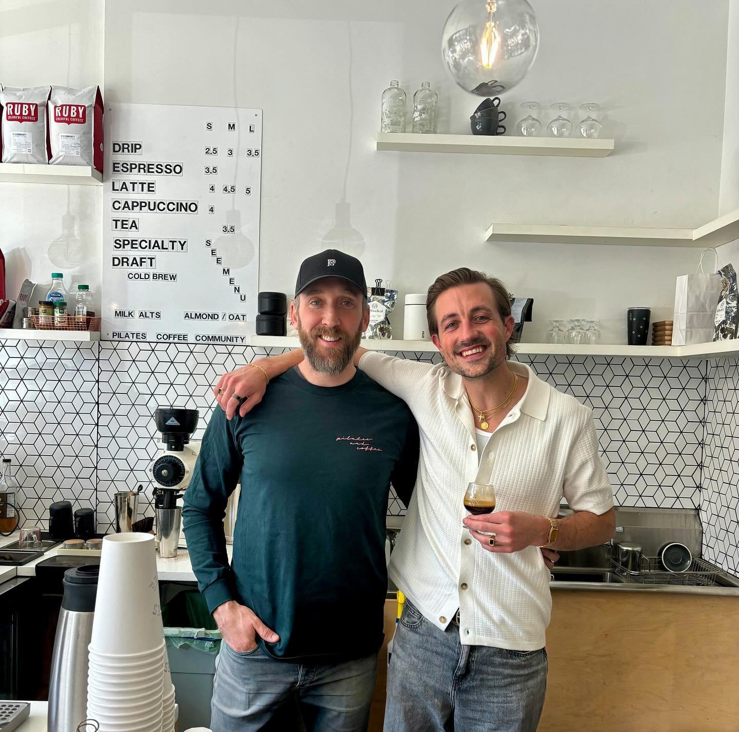 When we founded P+C in 2017, Ryan had exactly 0 days of service / coffee experience. Probably not the best resume to launch a specialty shop. We needed help.
&bull;
Enter @harrisnash - who gave up so much time and energy into turning our vision into 