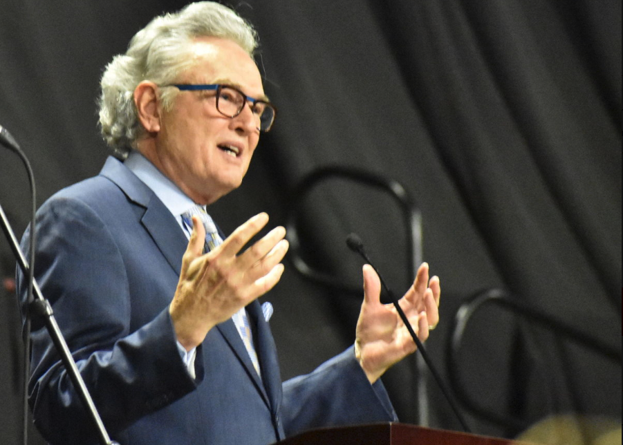 Ron Hall Delivers a 'Different Kind' of Message