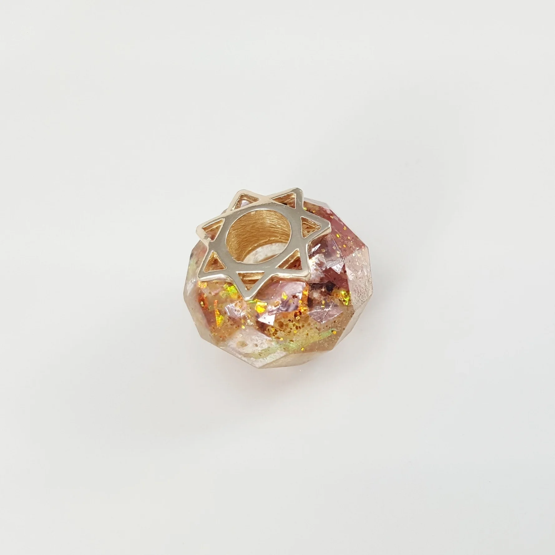 RoundFacetedBeadPlacneta2.jpg