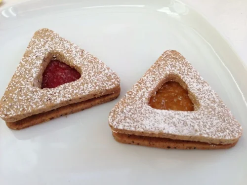 Gluten-free Linzer Hamentaschen (image T. Freuman)