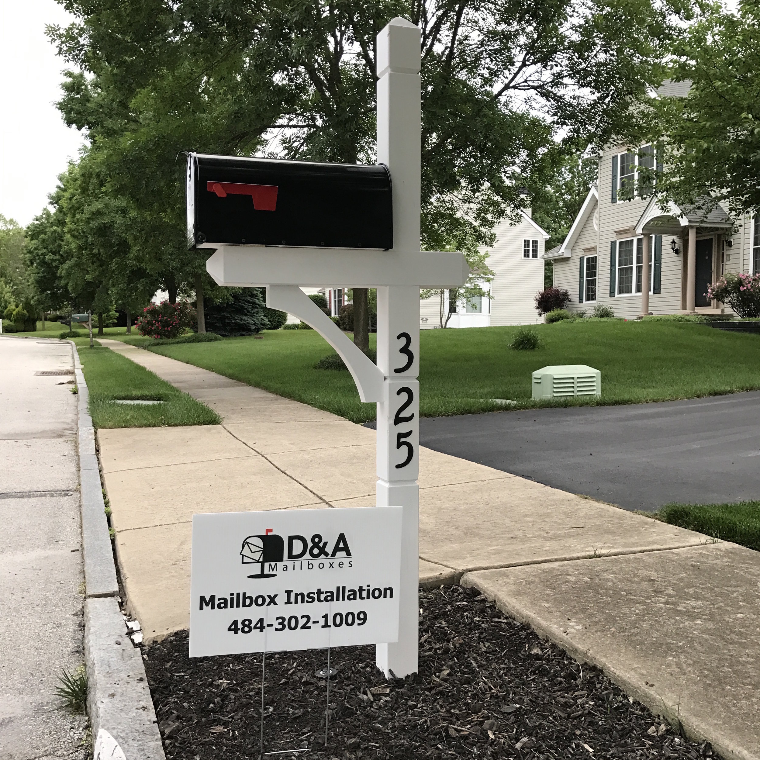 White D&A custom post - $275