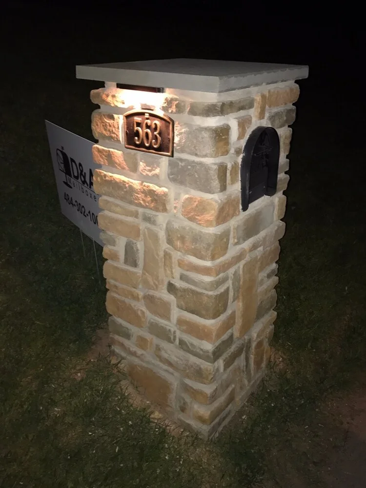 Stone veneer mailbox 