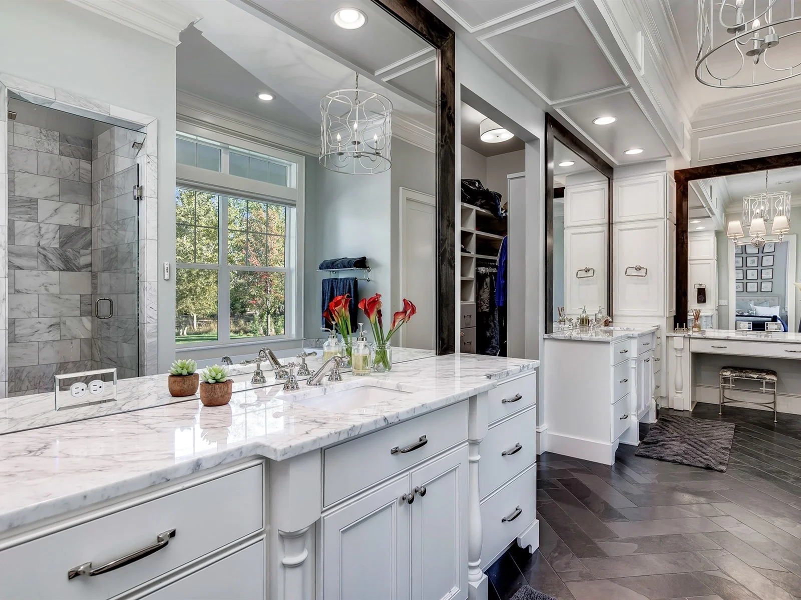 042_Master Bathroom .jpg